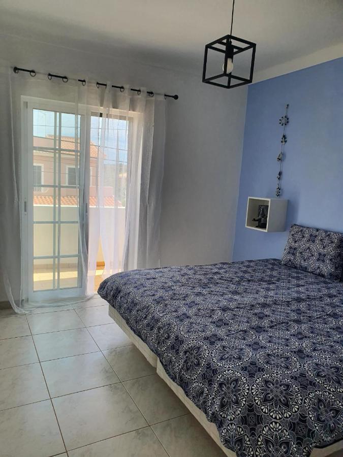 Brisa'S Haven Guesthouse !Pet Friendly! Лагос Екстериор снимка