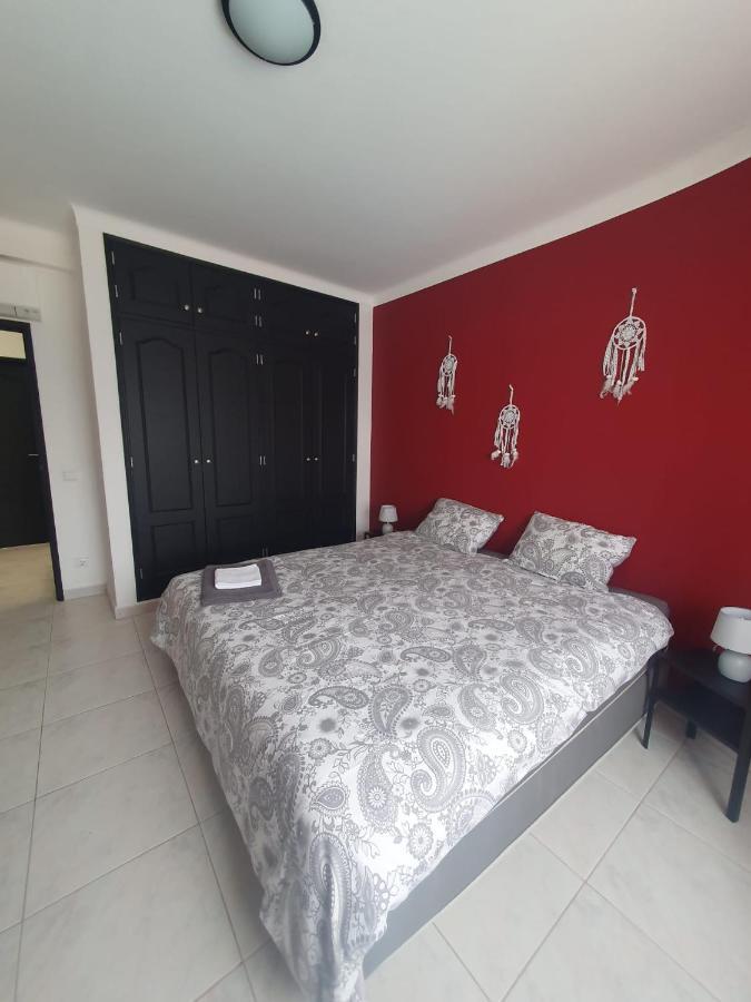 Brisa'S Haven Guesthouse !Pet Friendly! Лагос Екстериор снимка